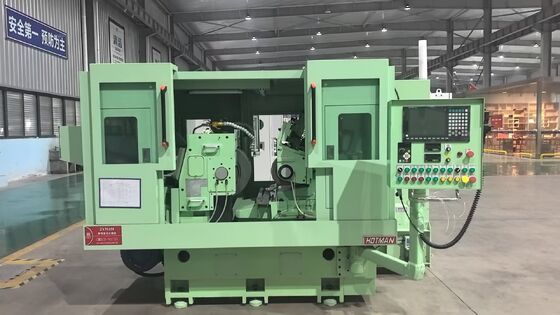 Całkowicie zautomatyzowana bezśrodkowa szlifująca maszyna z zintegrowanymi mechanizmami bezpieczeństwa i możliwościami monitorowania w czasie rzeczywistym